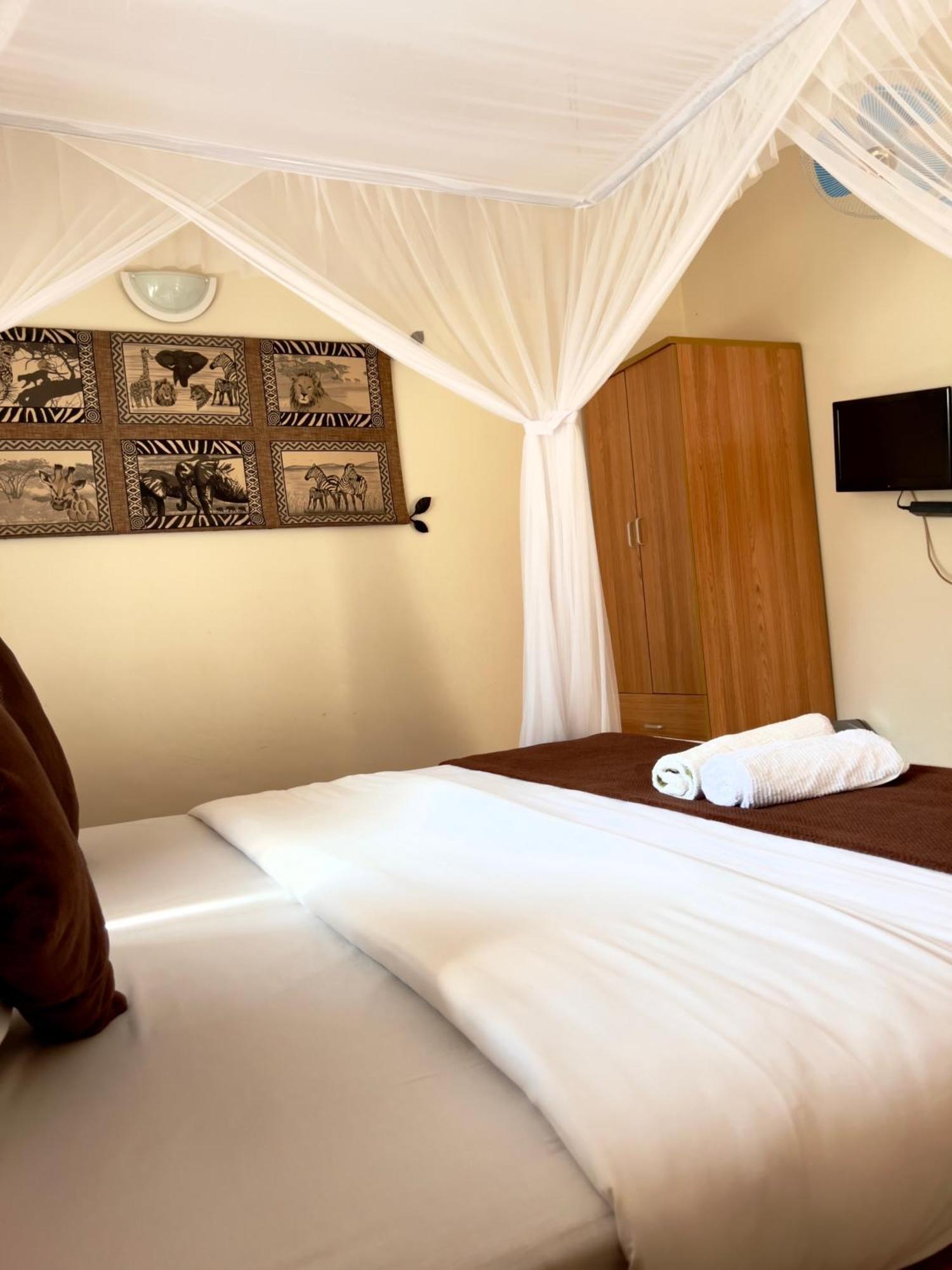 Sunset Hotel Entebbe Eksteriør bilde