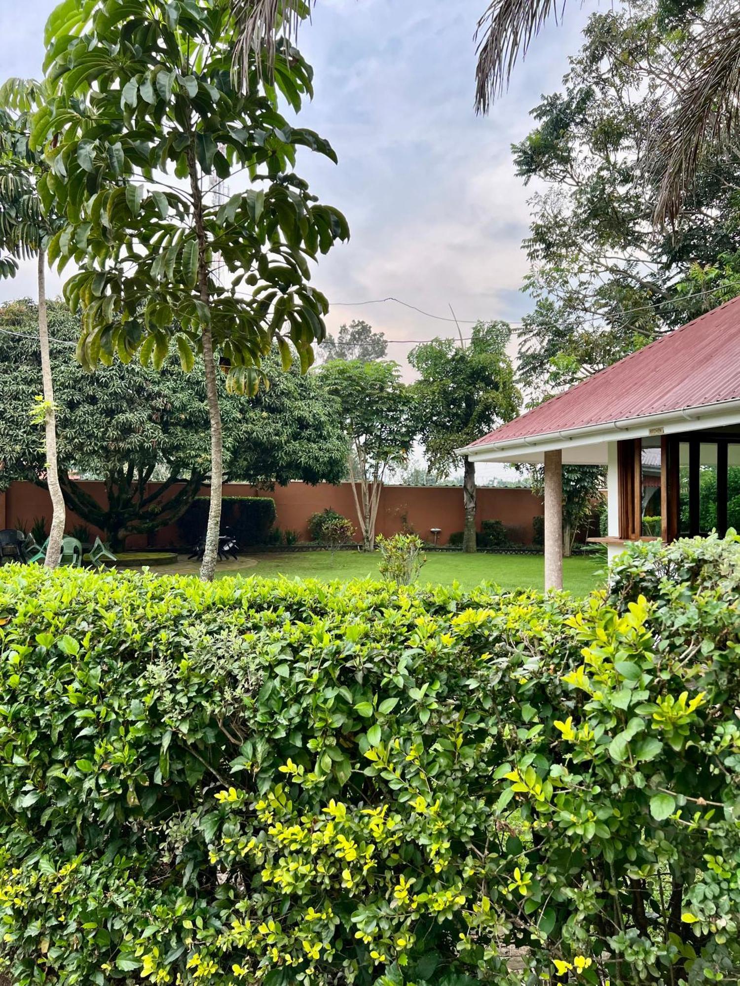 Sunset Hotel Entebbe Eksteriør bilde