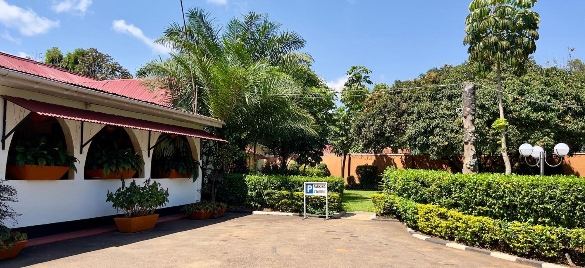 Sunset Hotel Entebbe Eksteriør bilde