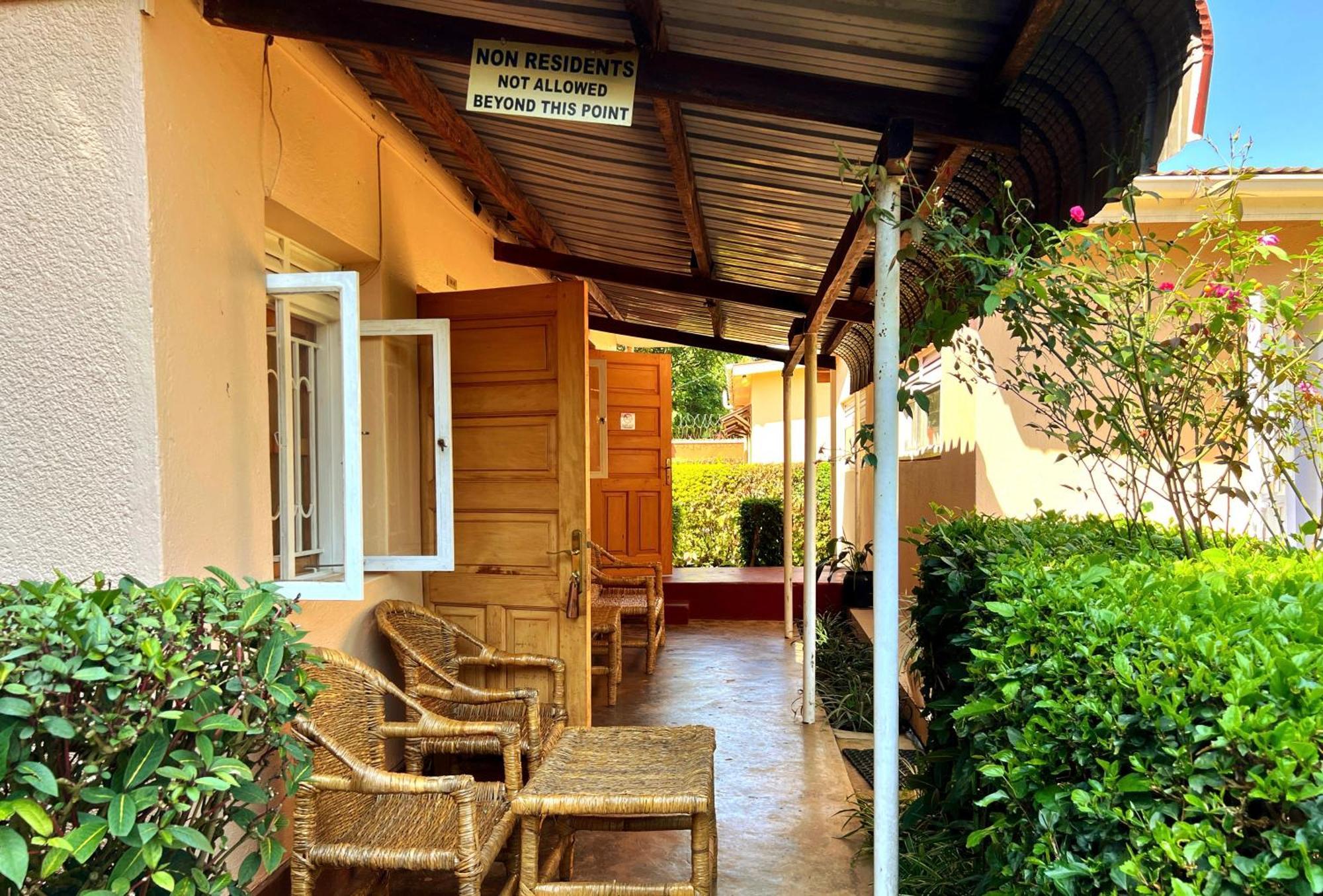 Sunset Hotel Entebbe Eksteriør bilde